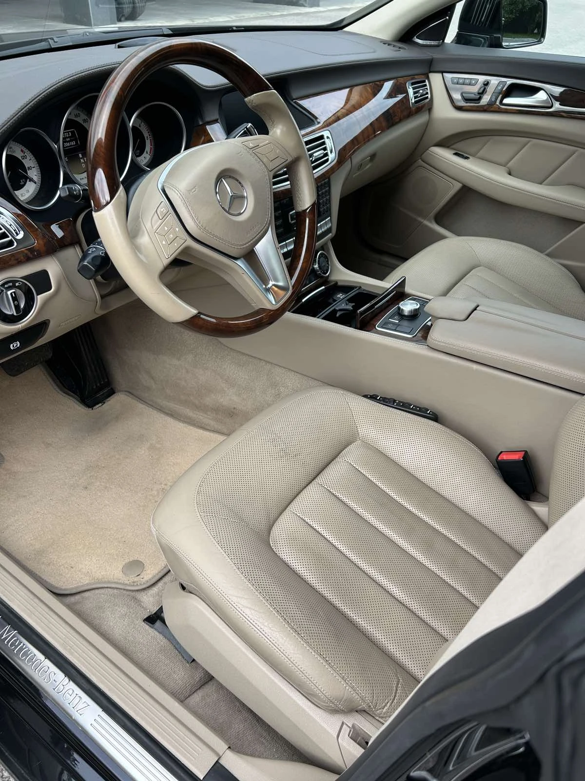 Mercedes-Benz CLS 350 CDI Blueefficiency 4MATIC - изображение 8