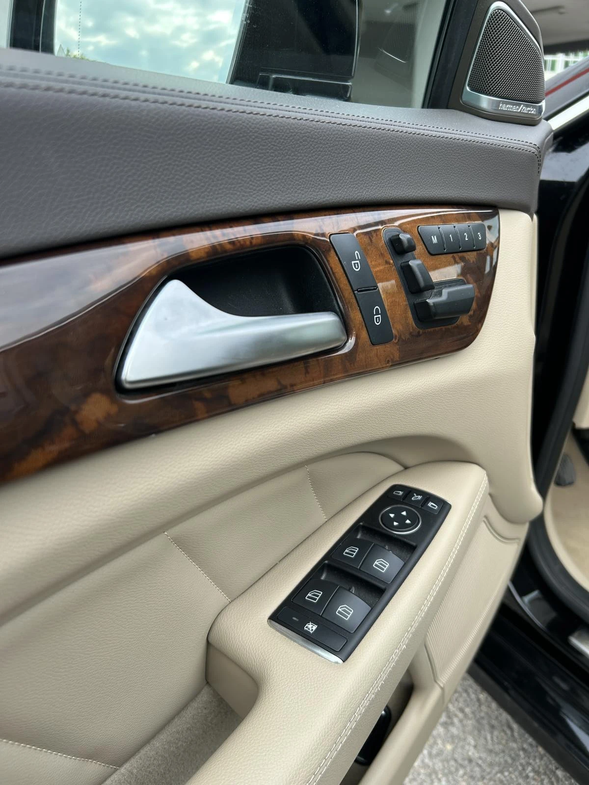 Mercedes-Benz CLS 350 CDI Blueefficiency 4MATIC - изображение 9