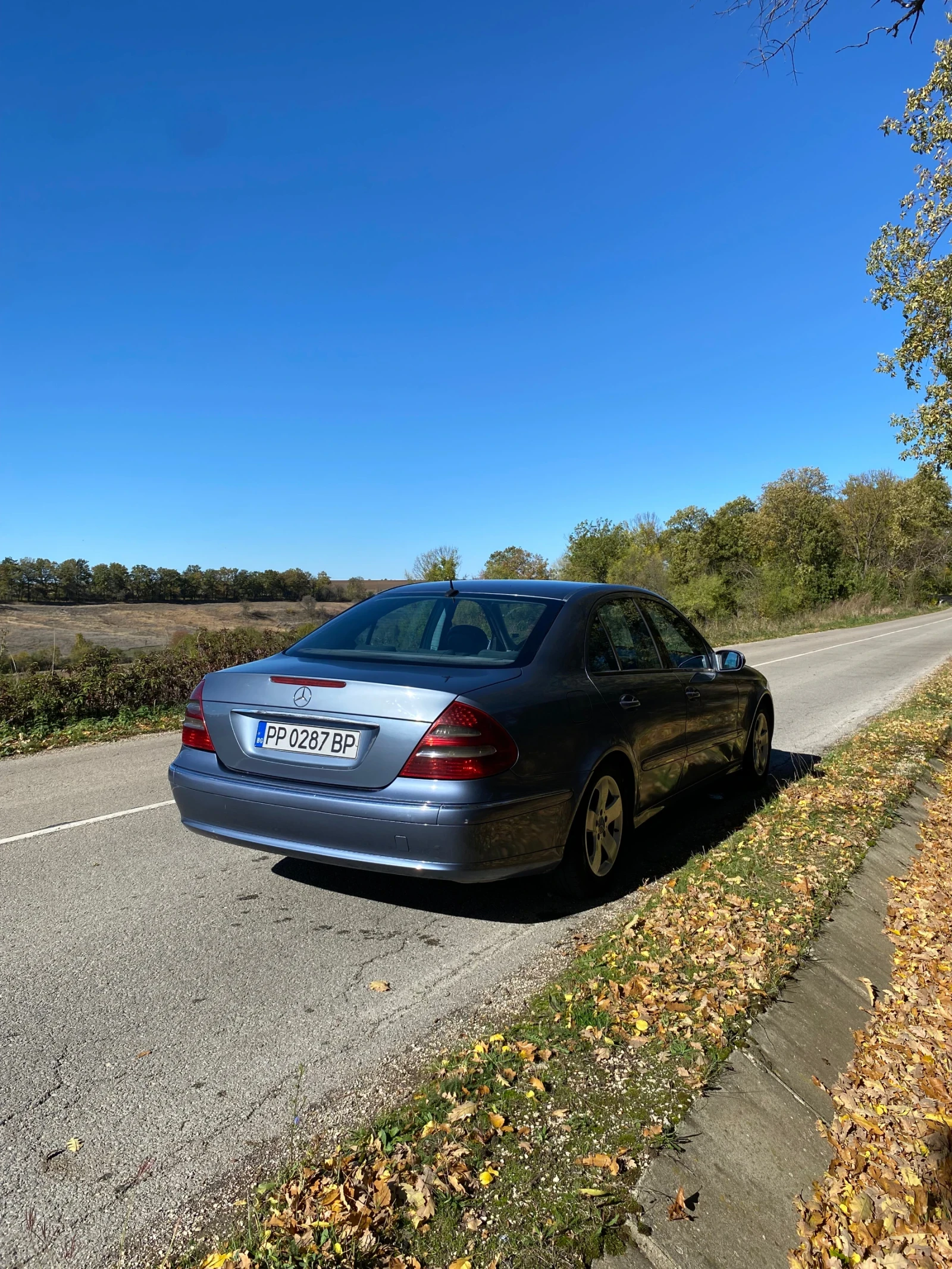 Mercedes-Benz E 320  - изображение 3