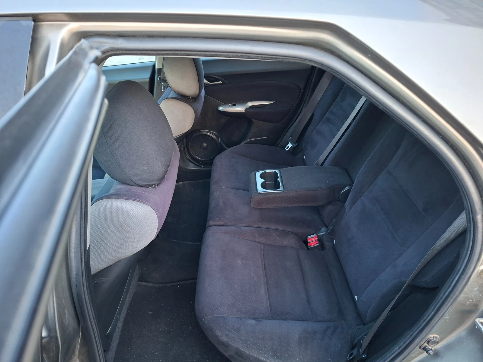 Honda Civic 2.2 Diesel 6ск, снимка 12 - Автомобили и джипове - 53879120