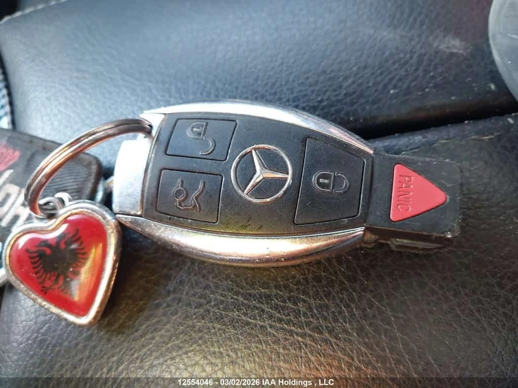 Mercedes-Benz C 400 AMG Пакет/4MATIC/CARFAX/ПАНО/ПОДГРЕВ/НАВИ/, снимка 14 - Автомобили и джипове - 53949001