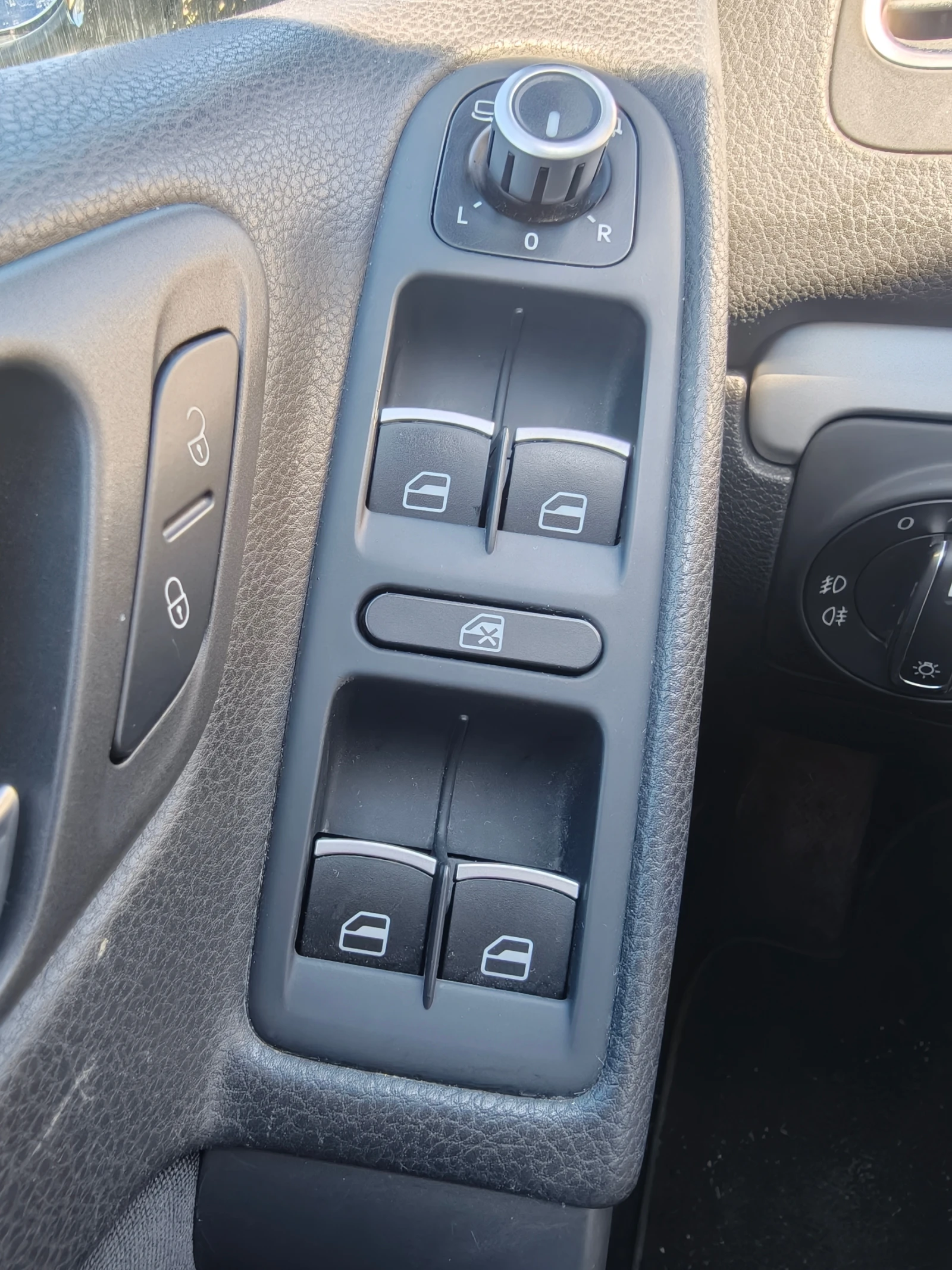 VW Golf ABT Highline, снимка 9 - Автомобили и джипове - 54109338