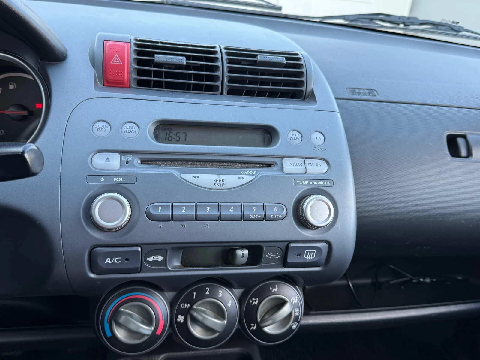 Honda Jazz 1.4 ГАЗ-ИНЖ!, снимка 7 - Автомобили и джипове - 54264377