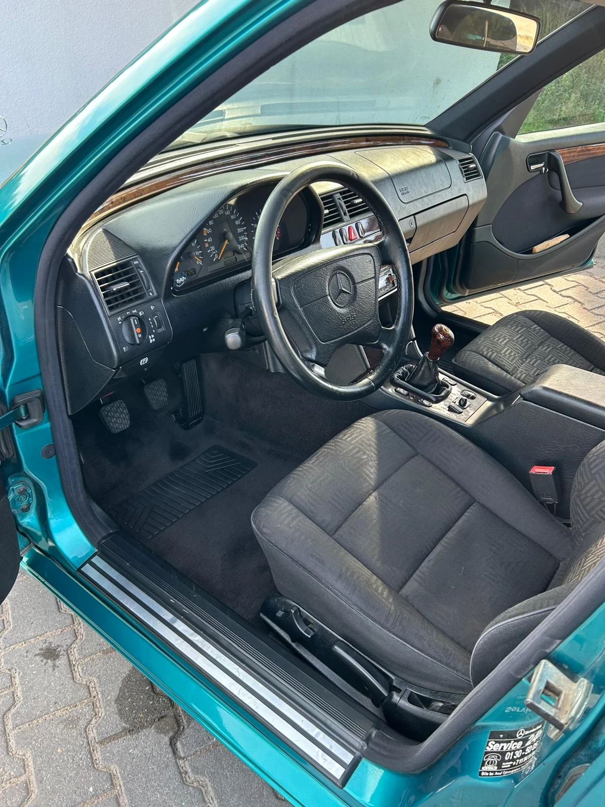 Mercedes-Benz C 200, снимка 7 - Автомобили и джипове - 54991249