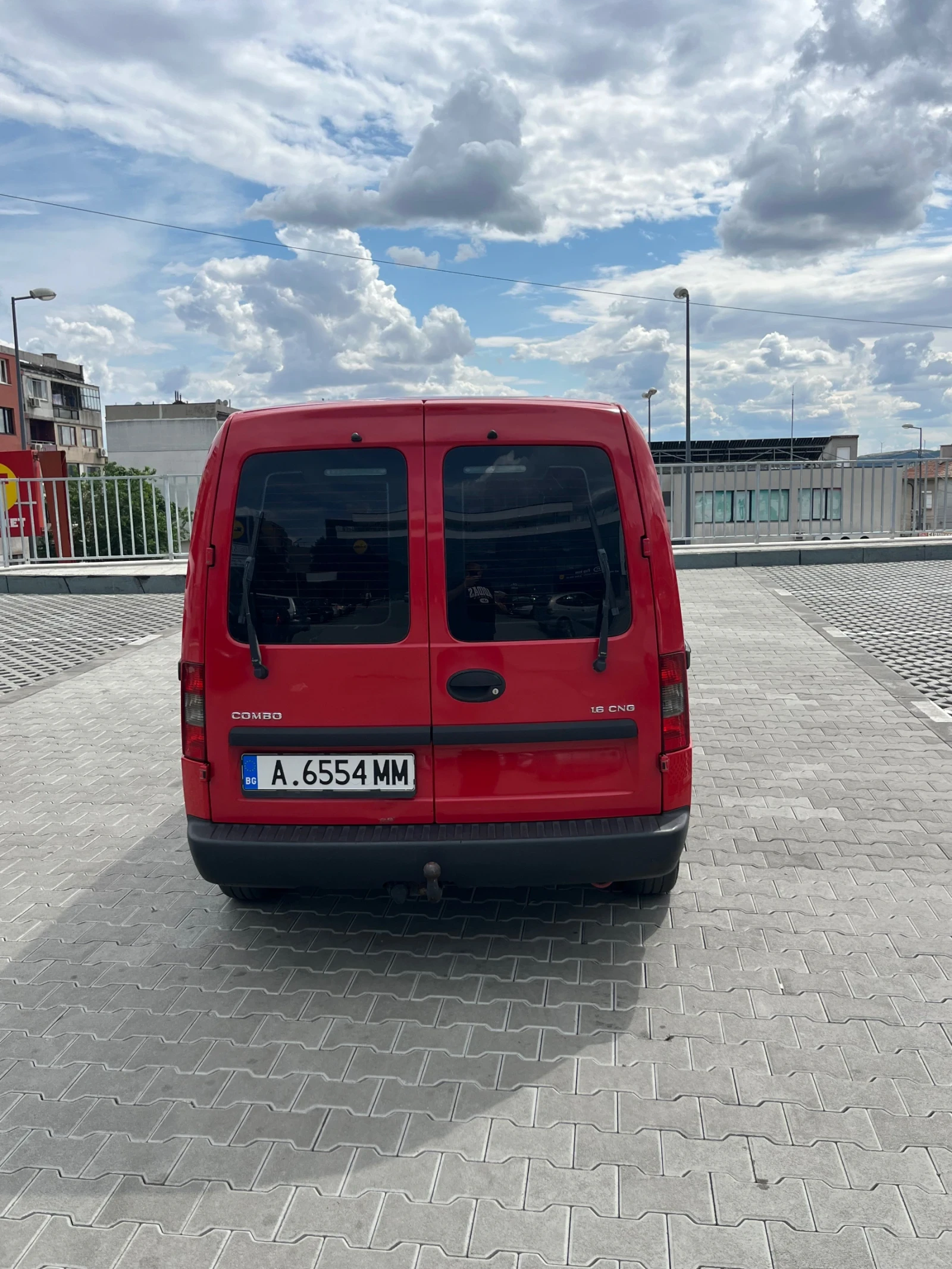 Opel Combo 1.6CNG, снимка 4 - Автомобили и джипове - 55422243