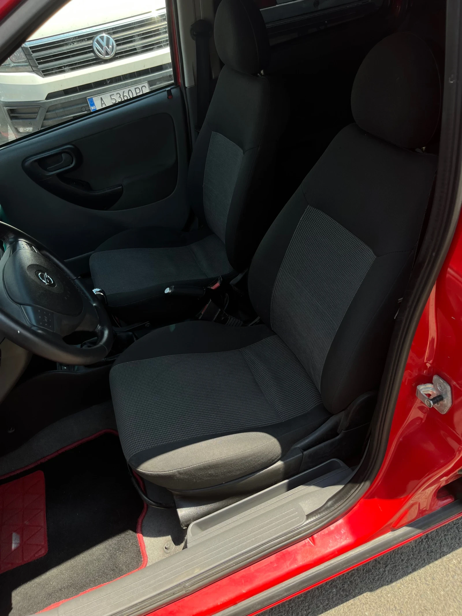 Opel Combo 1.6CNG, снимка 7 - Автомобили и джипове - 55422243