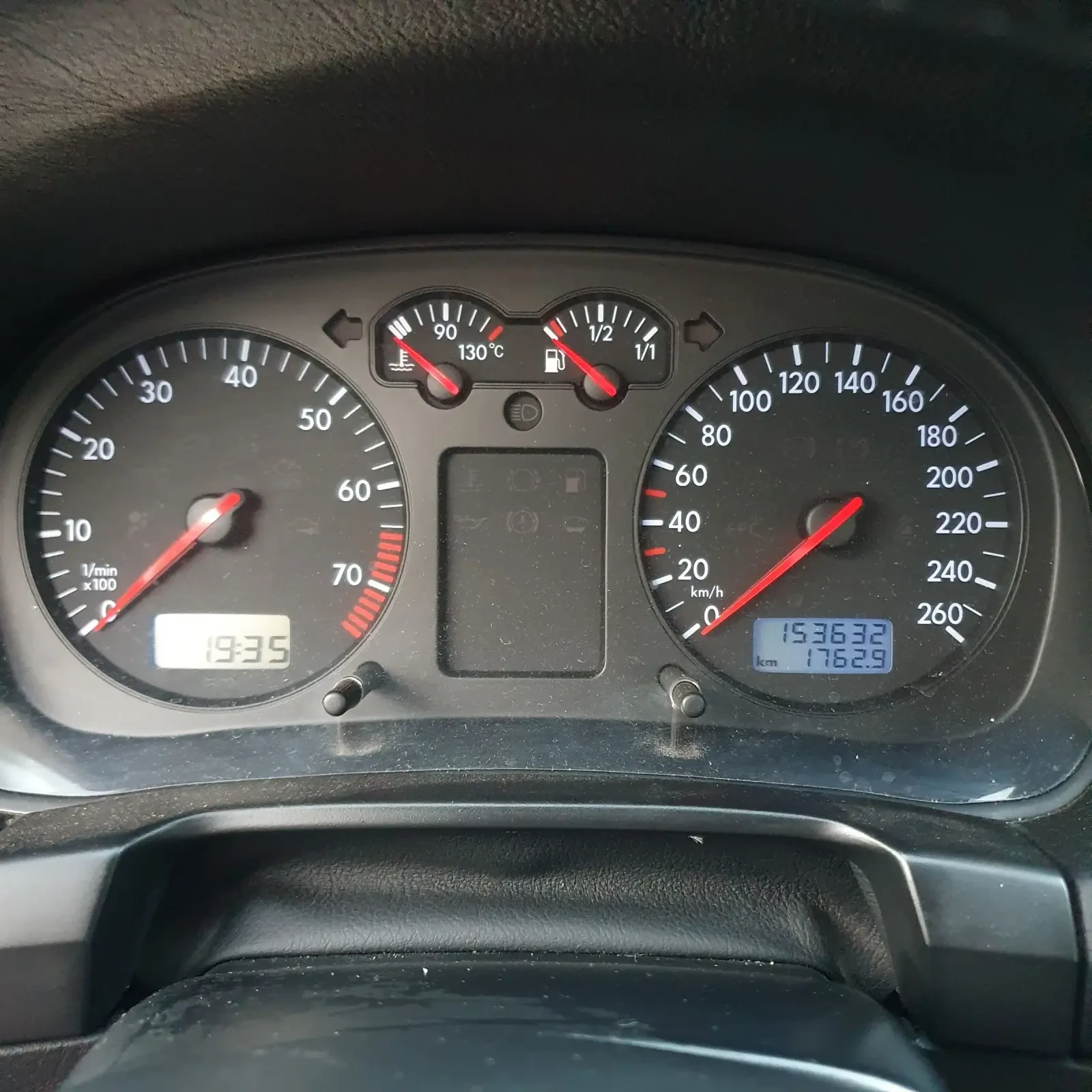 VW Bora 1.6i SR | Mobile.bg � ����������� 12