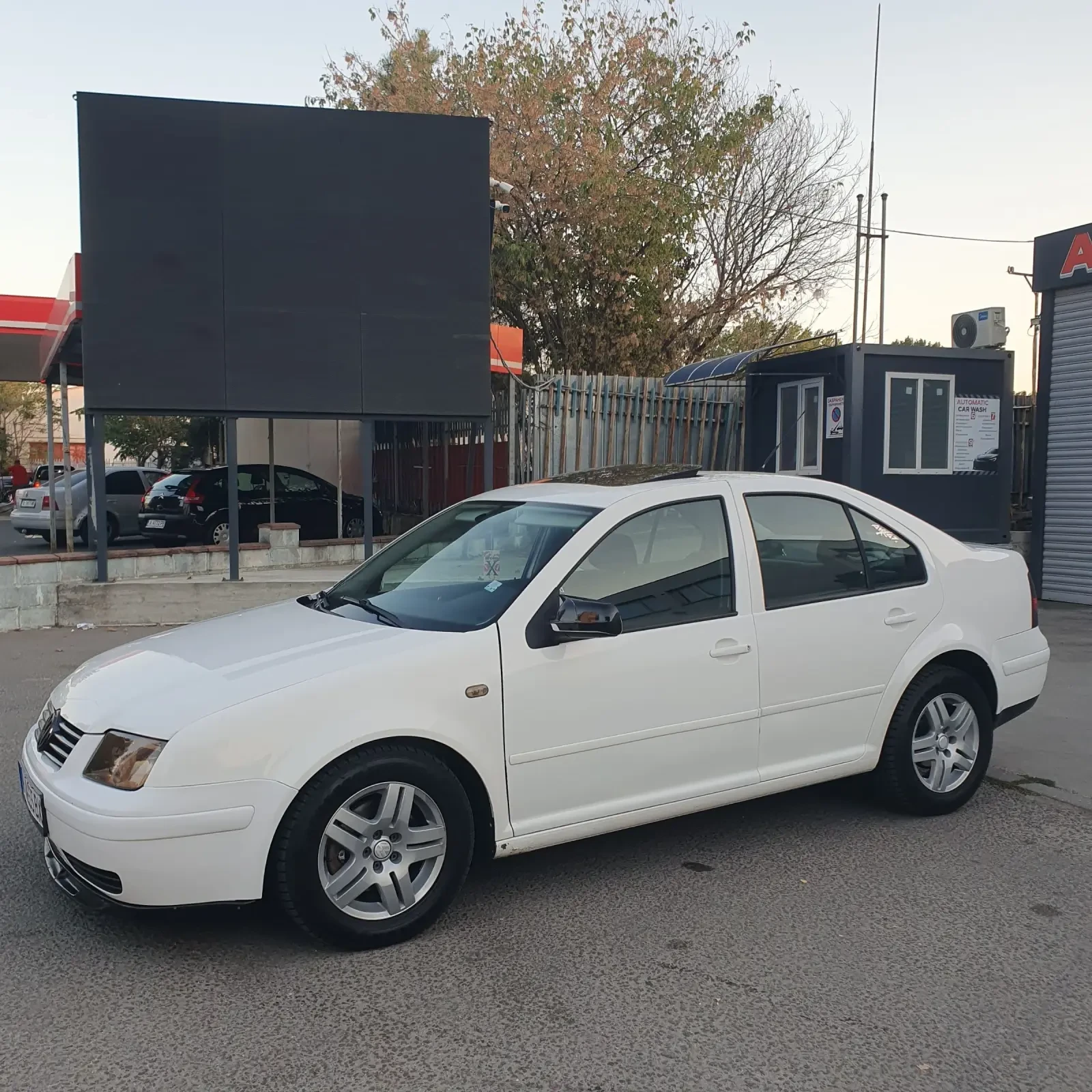 VW Bora 1.6i SR | Mobile.bg � ����������� 2