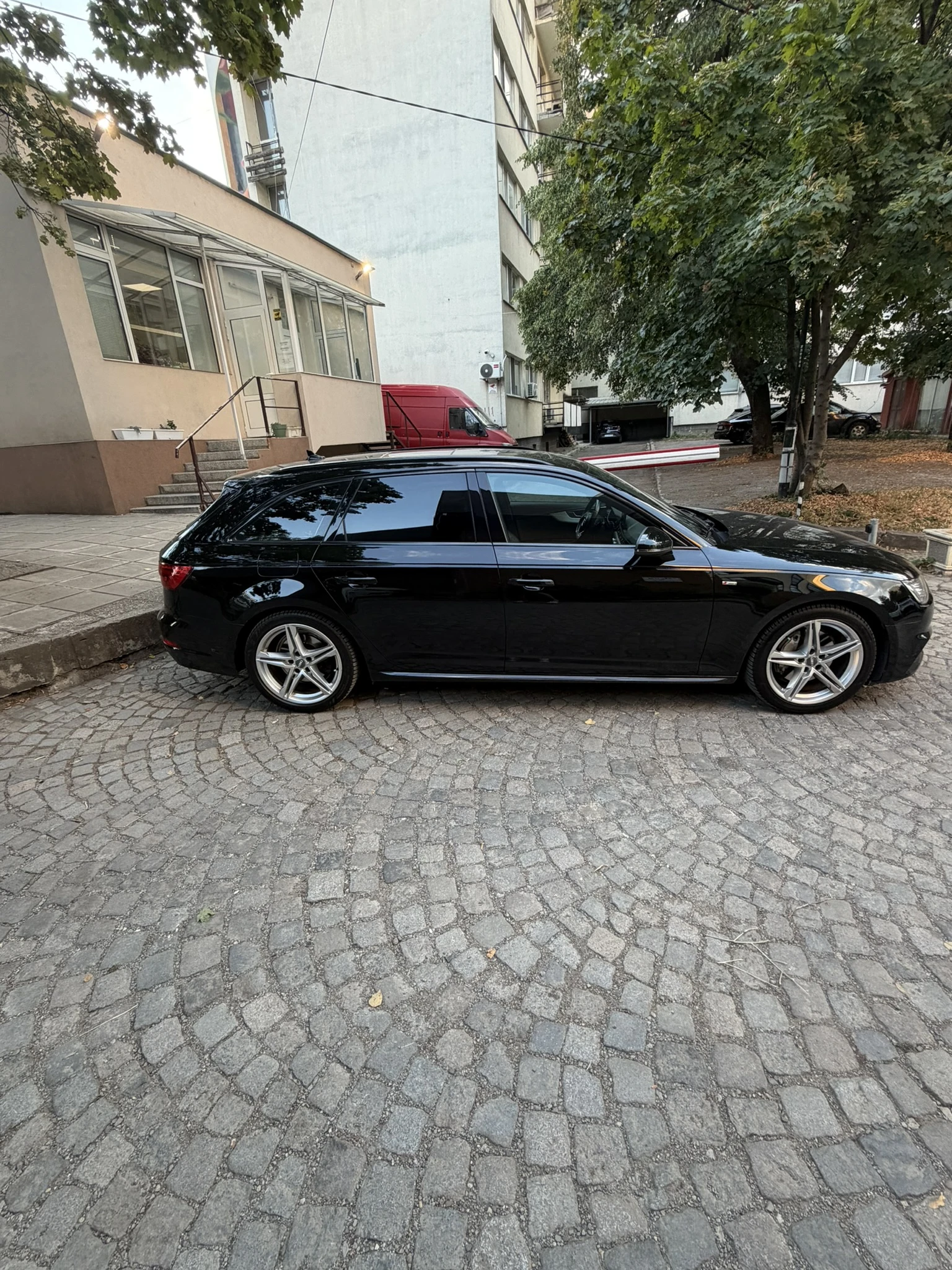Audi A4, снимка 6 - Автомобили и джипове - 56127987