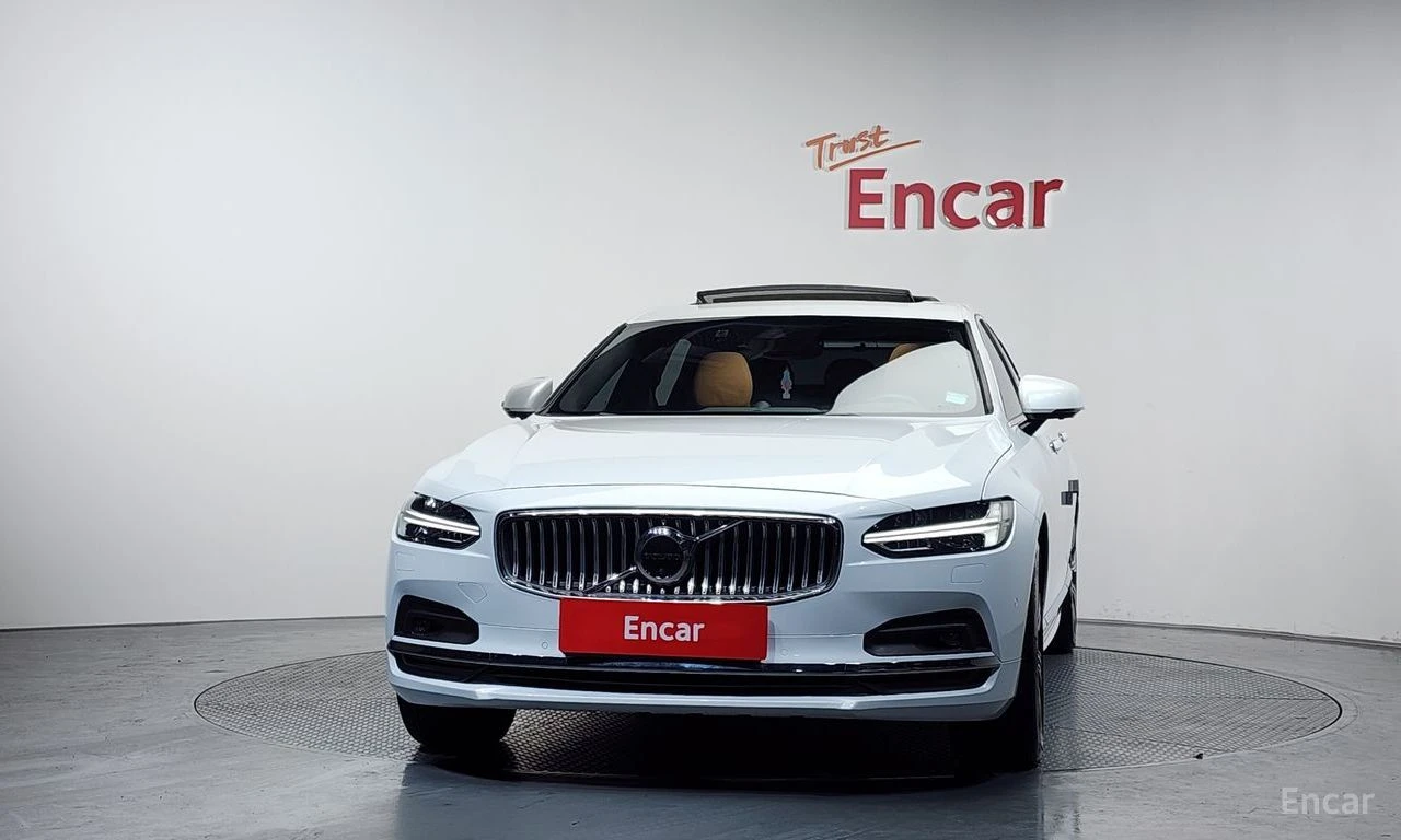 Volvo S90 B6* AWD* INSCRIPTION* ОБДУХВАНЕ* ДИСТРОНИК* ХЕДЪП*, снимка 3 - Автомобили и джипове - 56151827