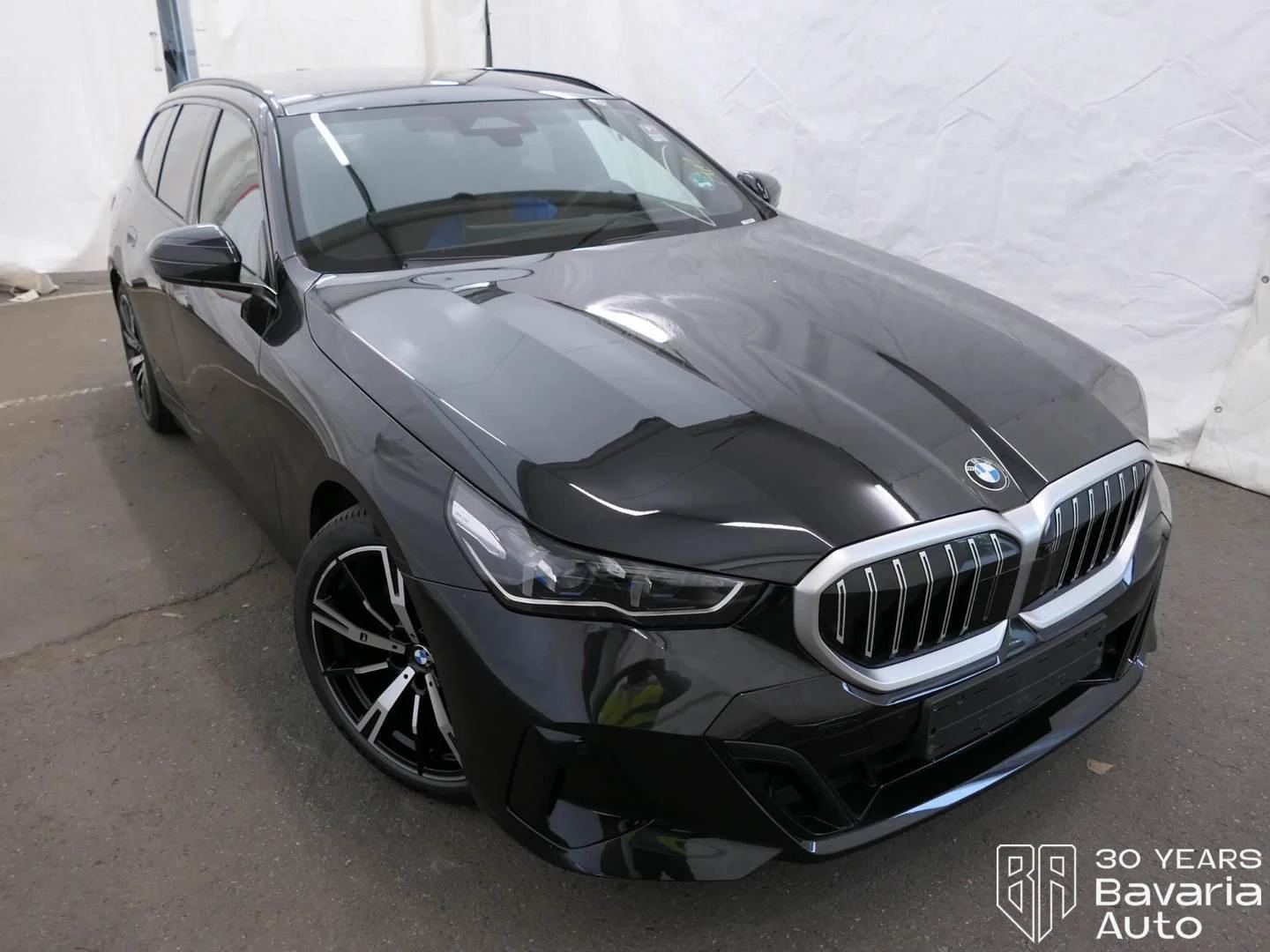 BMW 520 d Touring Steptronic, снимка 4 - Автомобили и джипове - 56302720