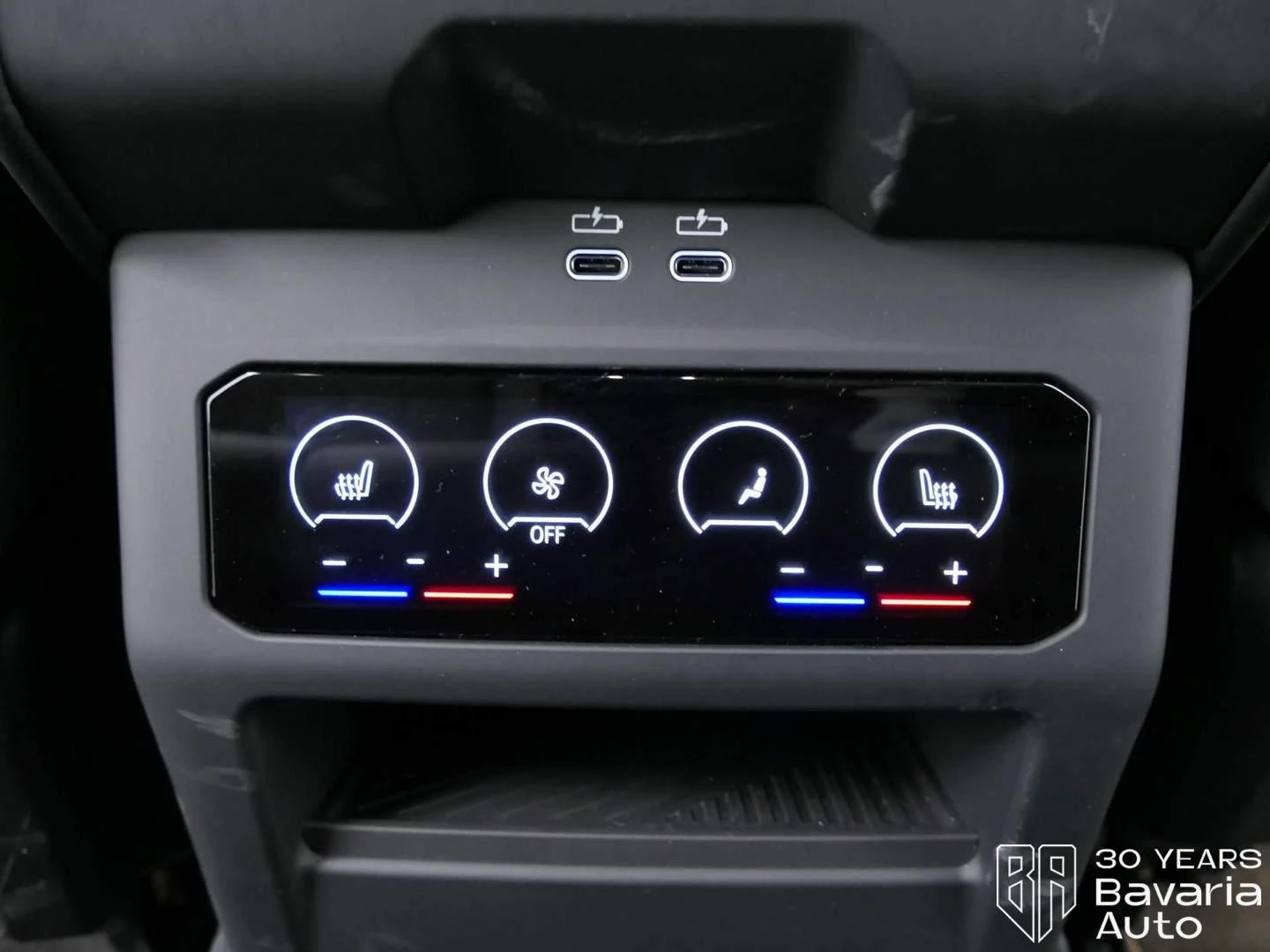 BMW 520 d Touring Steptronic, снимка 12 - Автомобили и джипове - 56302720