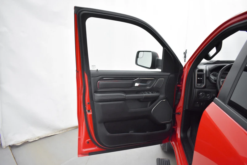 Dodge RAM 1500 SPORT, снимка 11 - Автомобили и джипове - 49527308