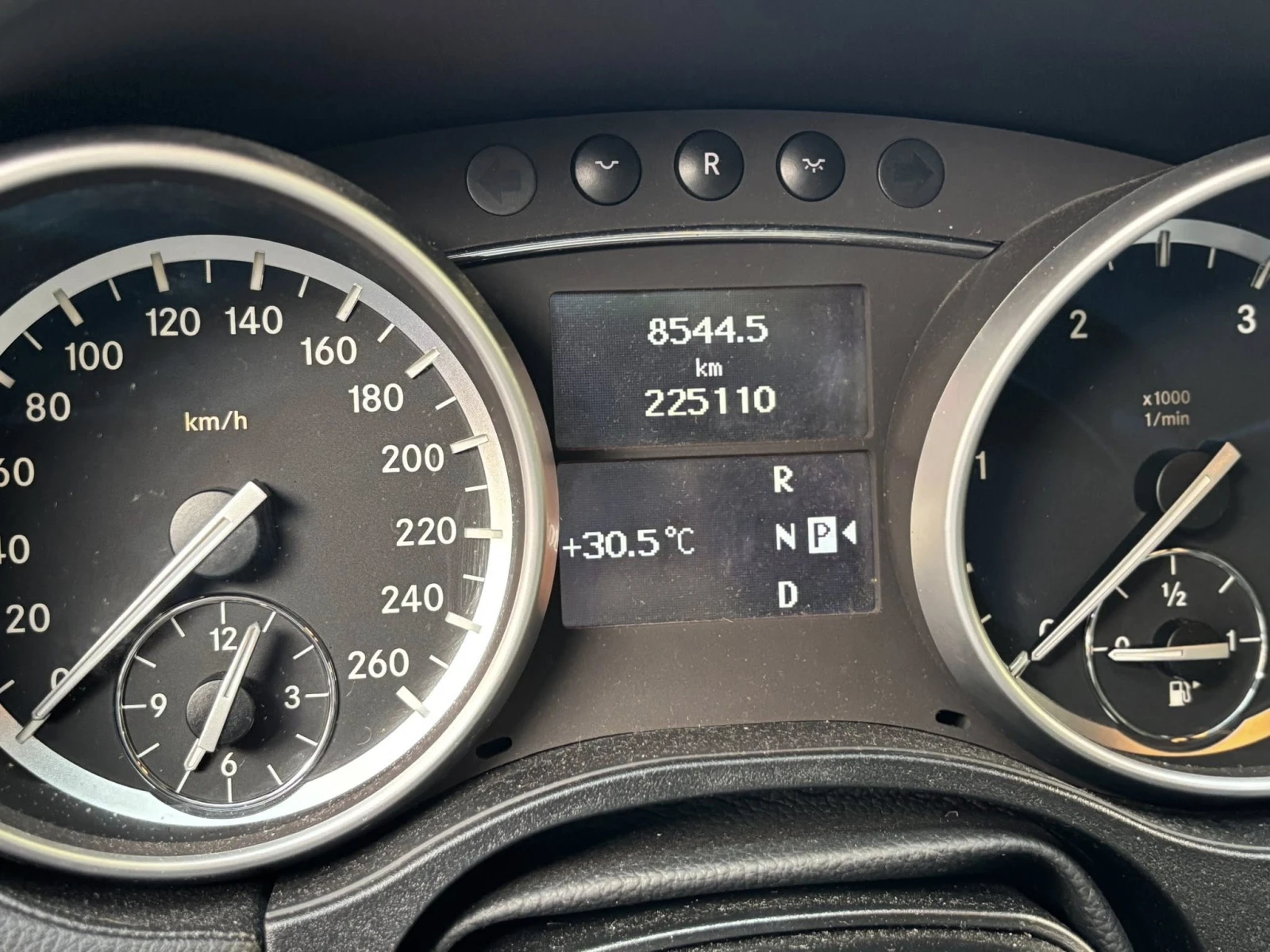 Mercedes-Benz GL 450  - изображение 6