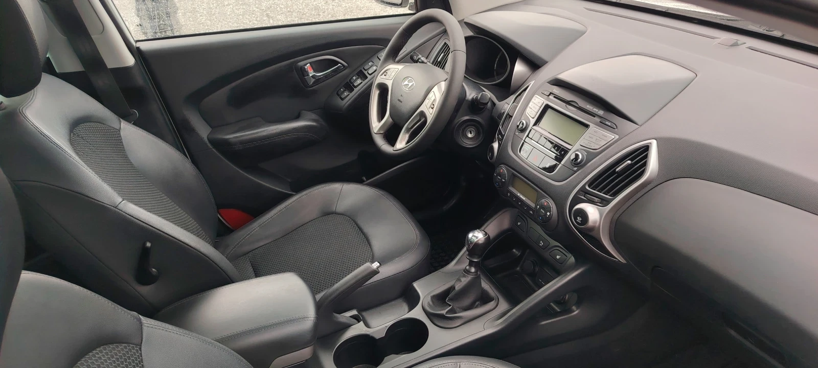 Hyundai IX35 2, 0-136к.с.4х4, 112х.км - изображение 9