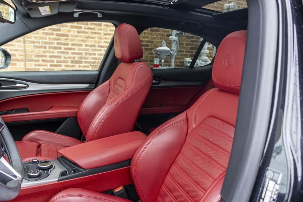 Alfa Romeo Stelvio Ti Sport AWD* HARMAN KARDON* PANORAMA* MEMORY* , снимка 8 - Автомобили и джипове - 54000776