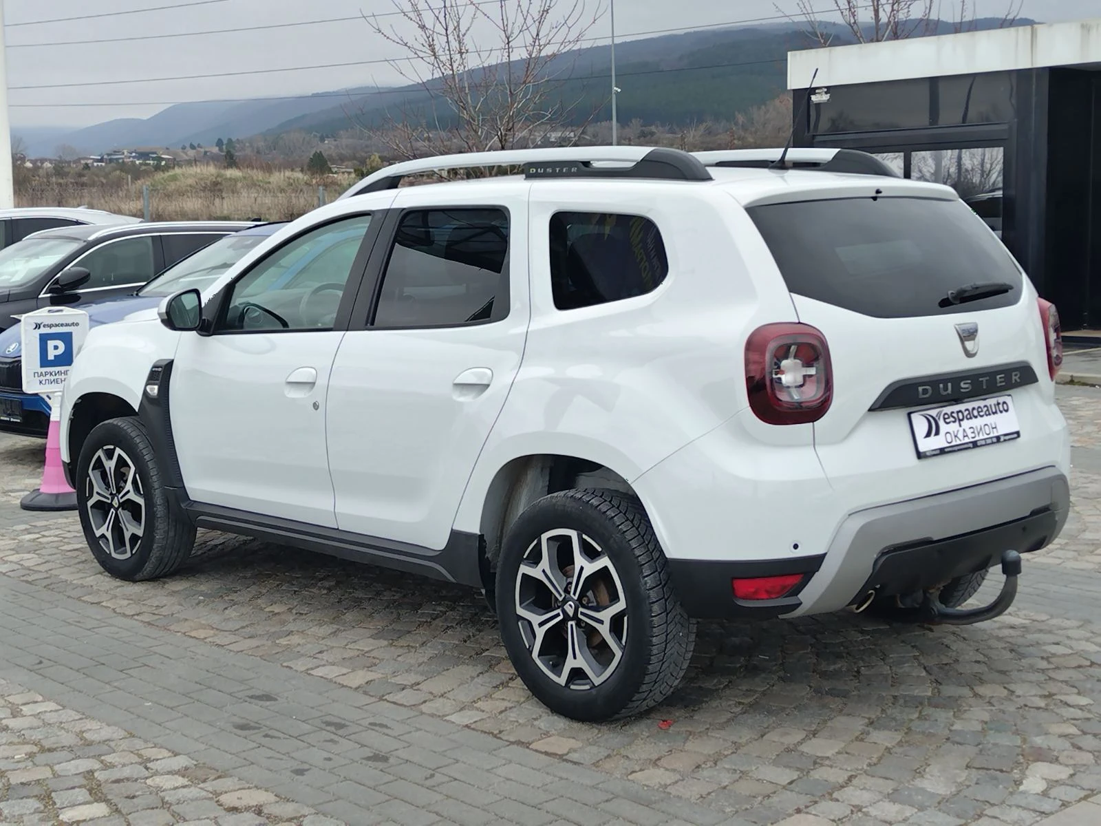 Dacia Duster 1.3 Tce 150к.с./4Х4, снимка 6 - Автомобили и джипове - 54032587