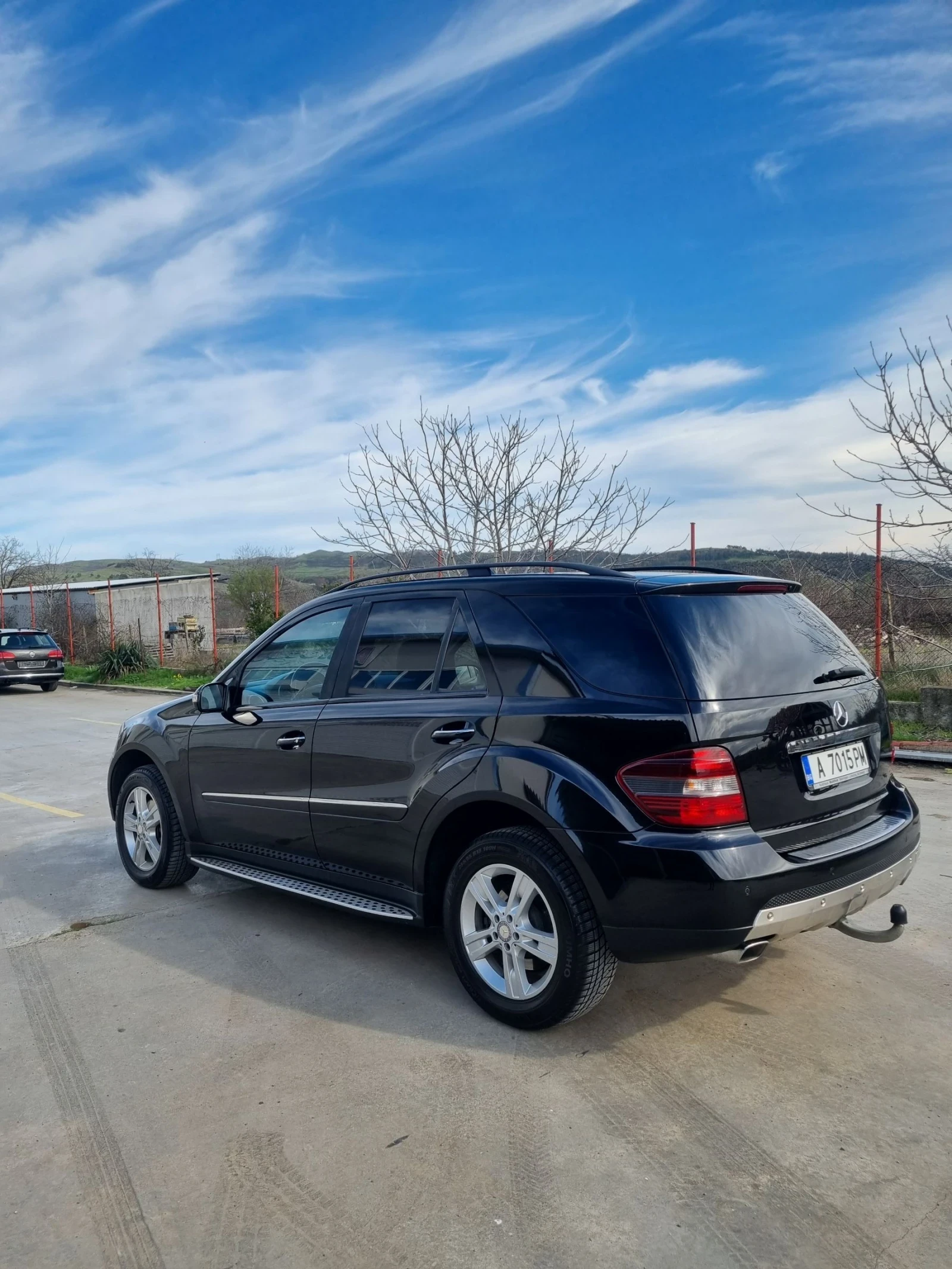 Mercedes-Benz ML 320 Ml320 224коня Harman Kardon 4 matic теглич, снимка 3 - Автомобили и джипове - 54126151