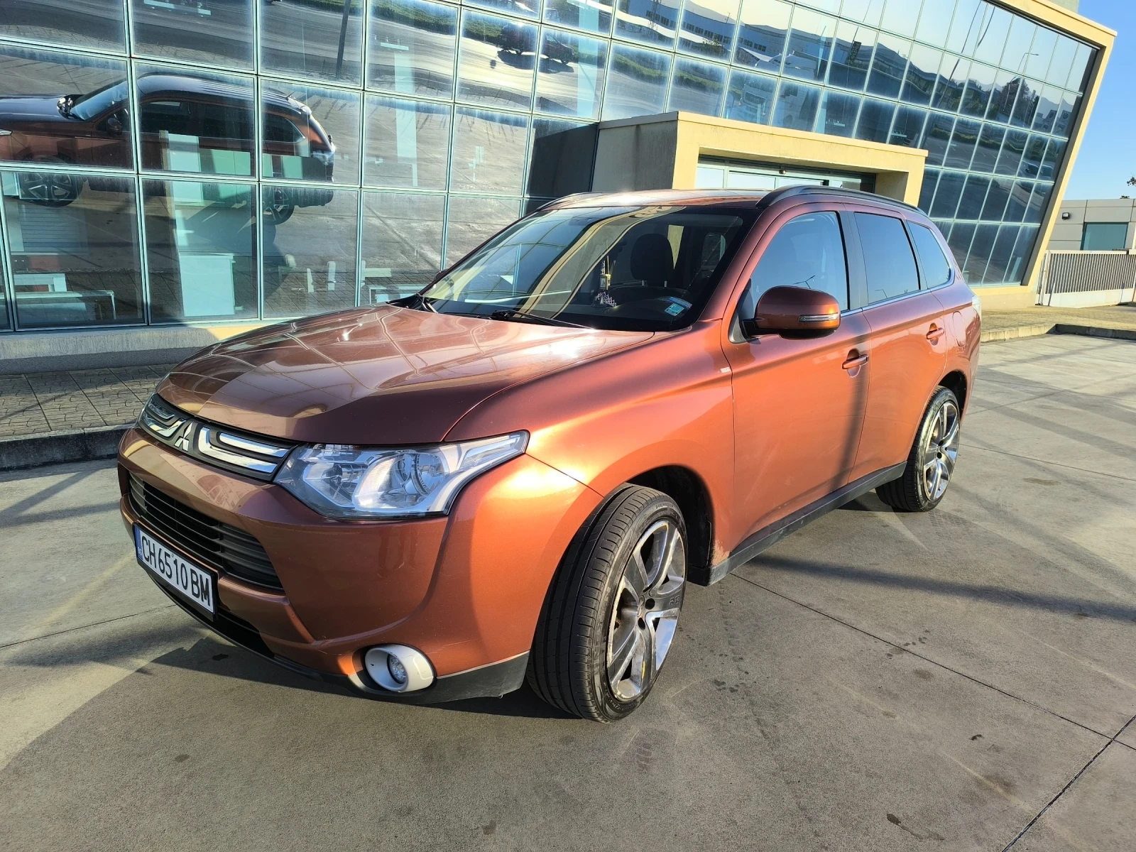 Mitsubishi Outlander, снимка 2 - Автомобили и джипове - 54295416