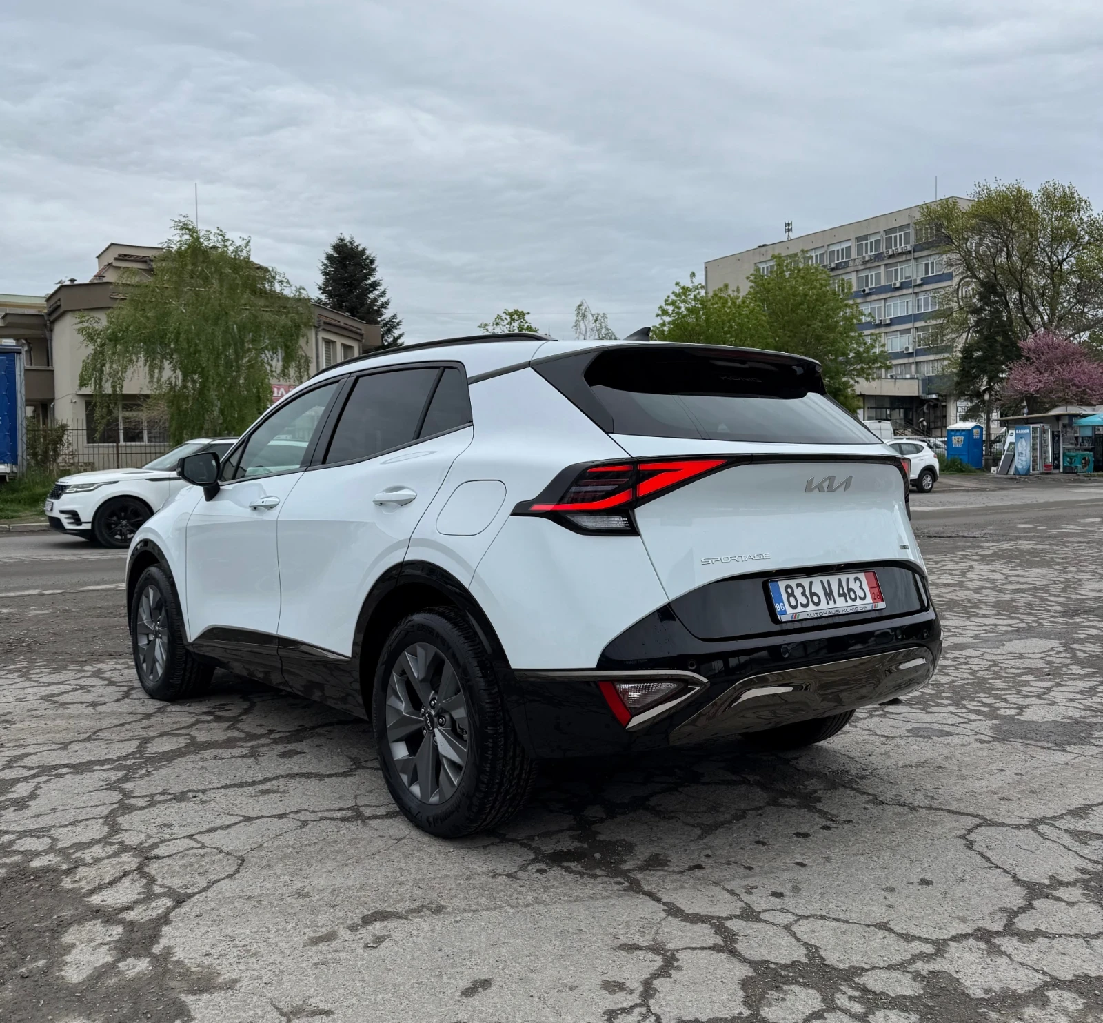 Kia Sportage 1.6 HEV 230 hp, снимка 4 - Автомобили и джипове - 54367306
