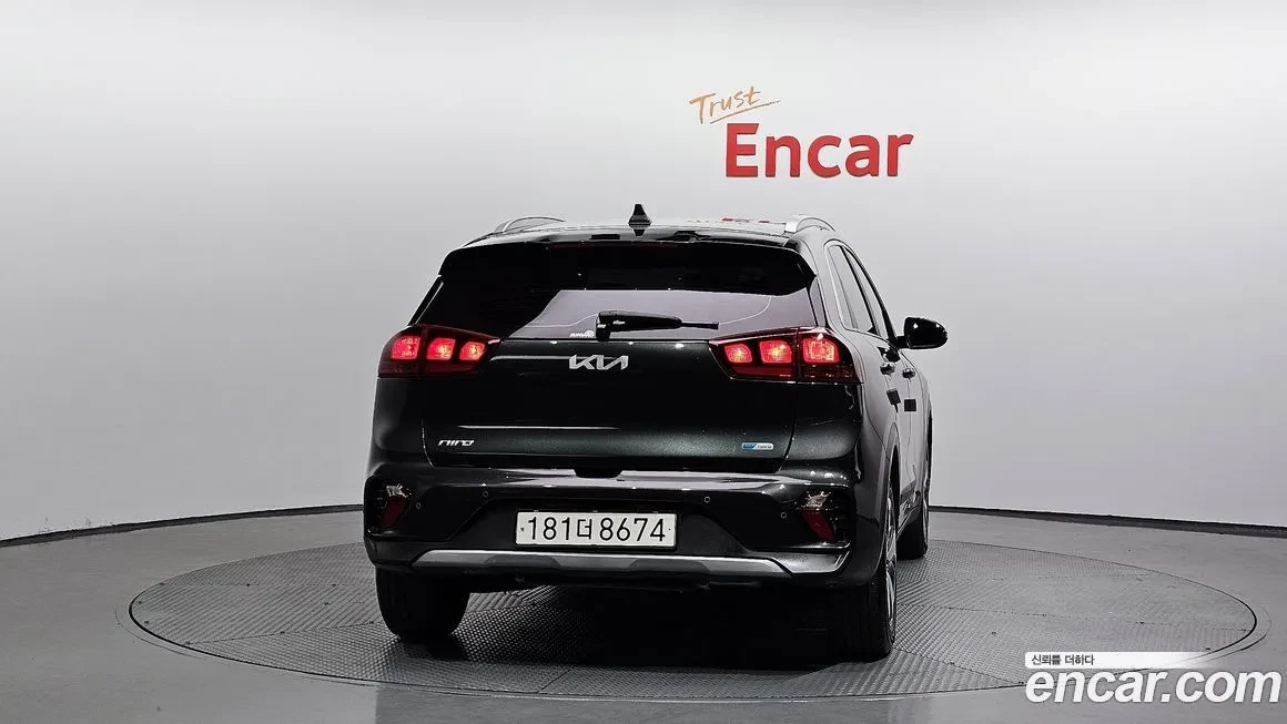 Kia Niro 1.6 Hybrid, снимка 4 - Автомобили и джипове - 54509353