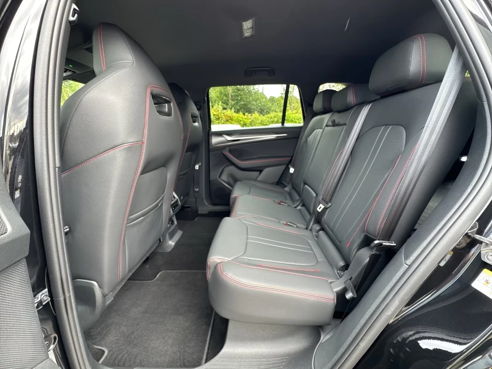 Skoda Kodiaq RS 2.0 TSI 4x4 360-CAM HEAD-UP MATRIX-LED , снимка 10 - Автомобили и джипове - 55607086