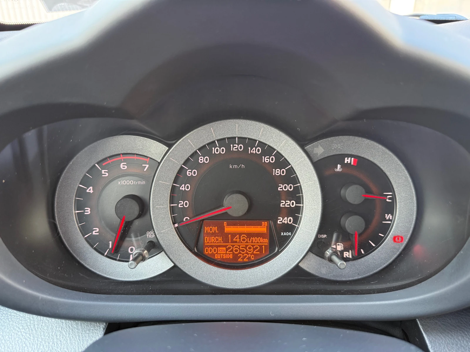 Toyota Rav4 2.2 D 4x4, снимка 13 - Автомобили и джипове - 55829100