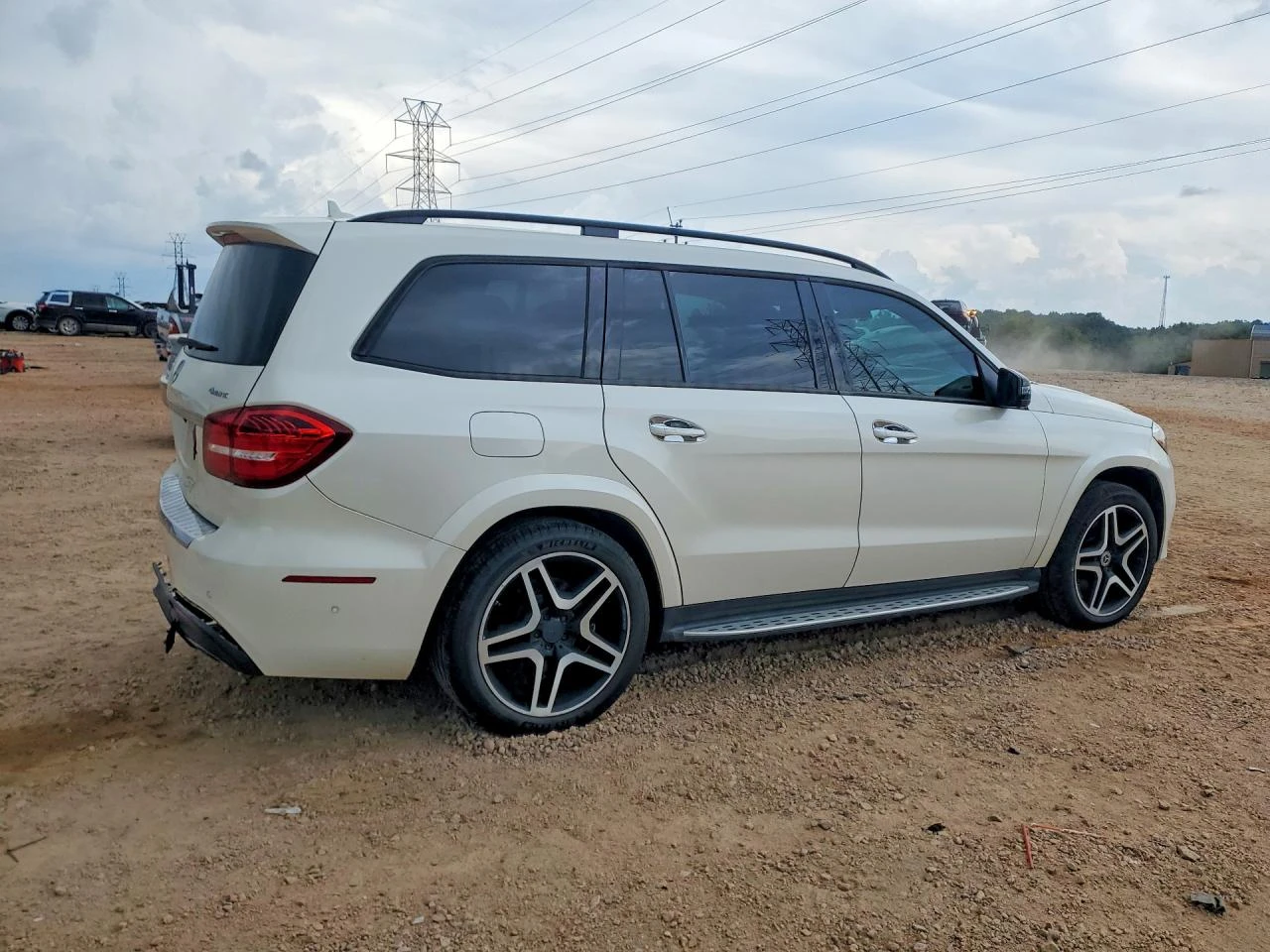 Mercedes-Benz GLS 500 550* AMG* 4MATIC* ОБДУХ, снимка 3 - Автомобили и джипове - 56013238