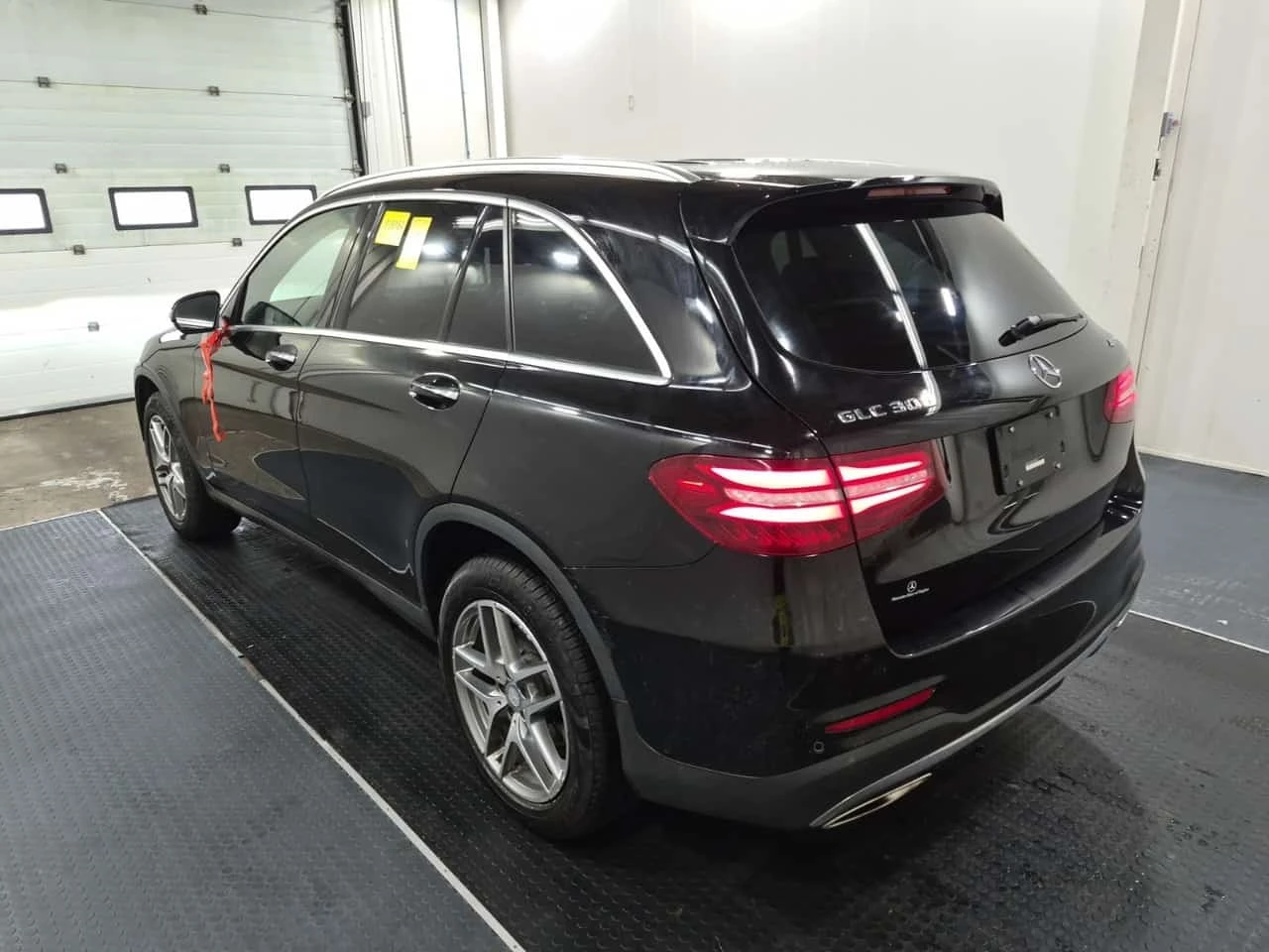 Mercedes-Benz GLC 300 PANO| 360CAM| ПАМЕТ| 2 КЛЮЧА| , снимка 4 - Автомобили и джипове - 56198435