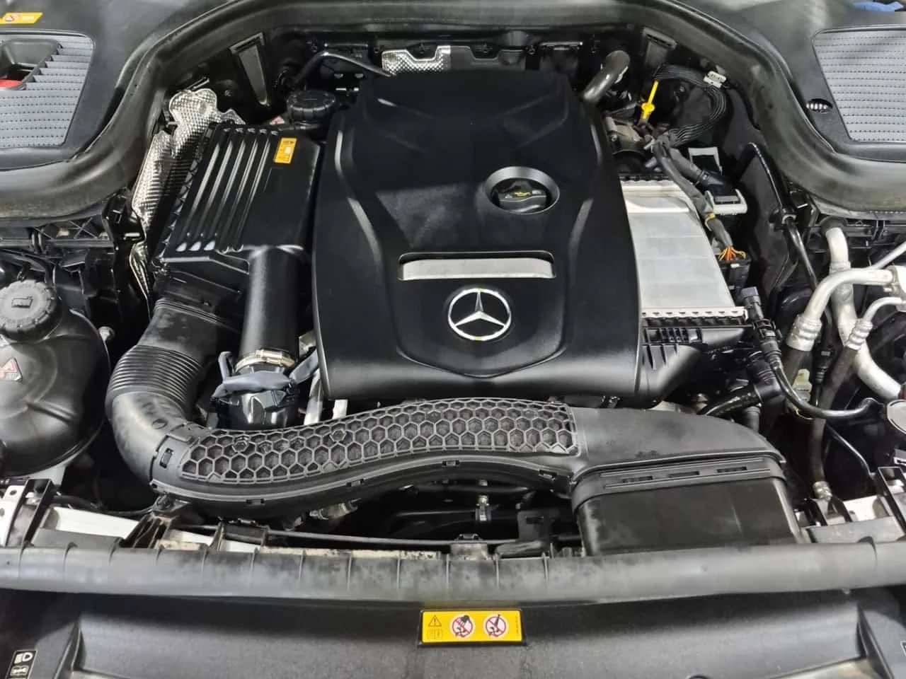 Mercedes-Benz GLC 300 PANO| 360CAM| ПАМЕТ| 2 КЛЮЧА| , снимка 16 - Автомобили и джипове - 56198435