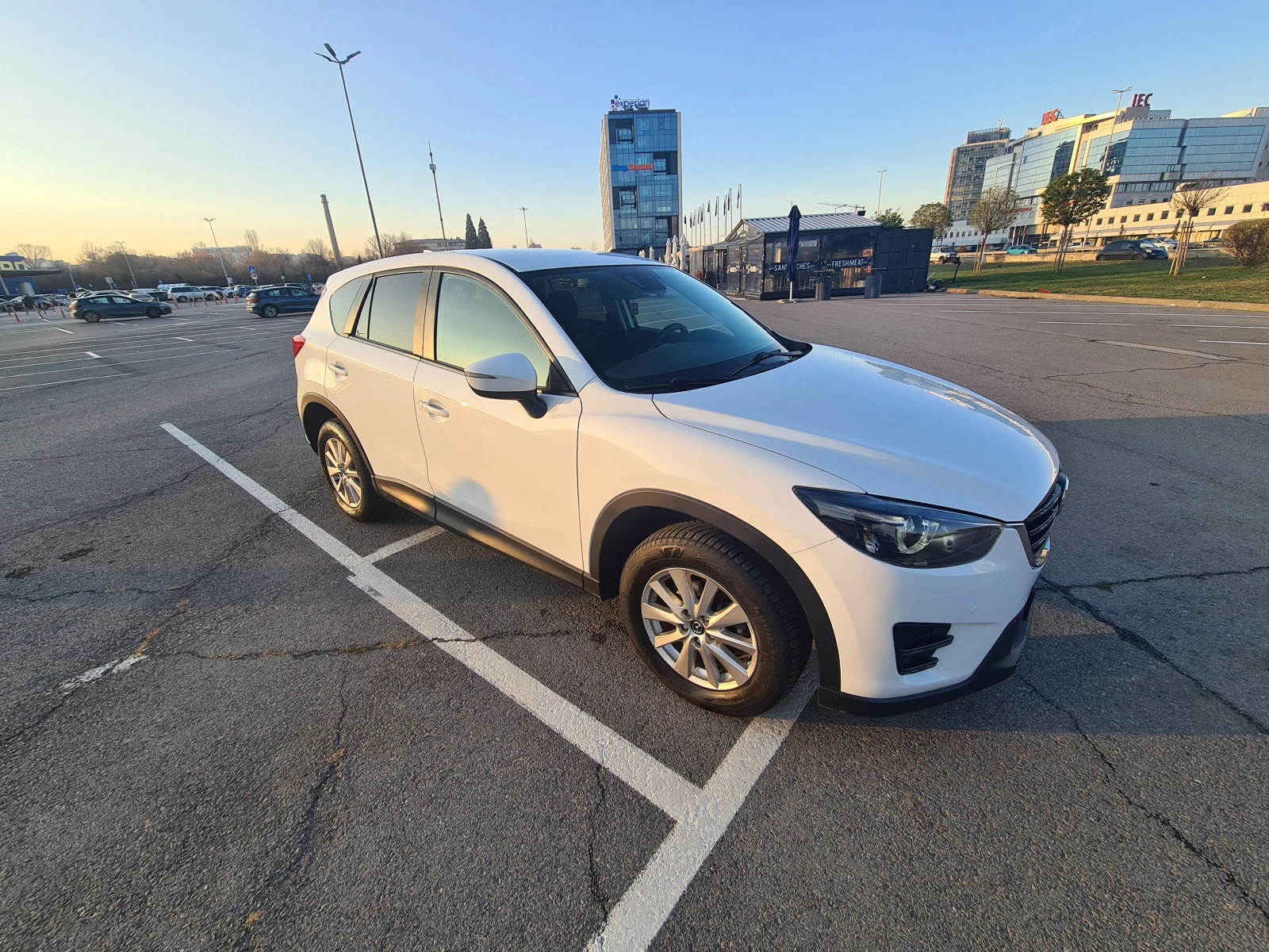 Mazda CX-5 2.2 4X4 АВТОМАТ, снимка 10 - Автомобили и джипове - 56463656