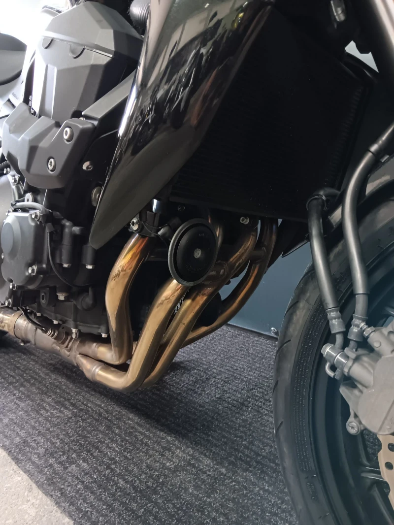 Kawasaki Z 750, снимка 11 - Мотоциклети и мототехника - 50526397