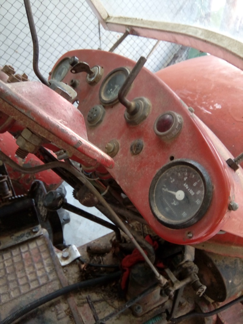 Трактор Zetor 25, снимка 1 - Селскостопанска техника - 46469738