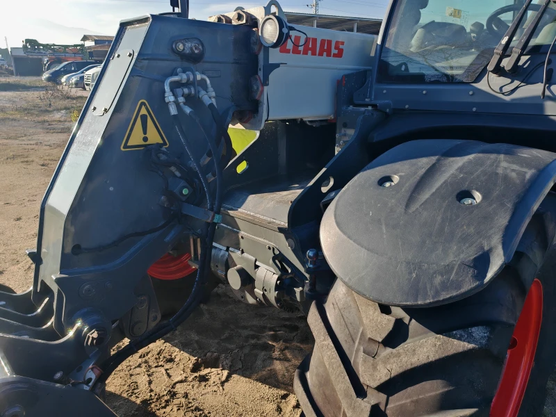 Телескопичен товарач Claas Scorpion 7055 лизинг с първоначална вноска 3, 8%, снимка 10 - Селскостопанска техника - 53039528