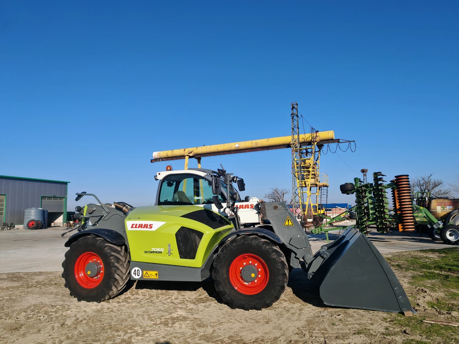 Телескопичен товарач Claas Scorpion 7055 лизинг с първоначална вноска 3, 8%, снимка 1