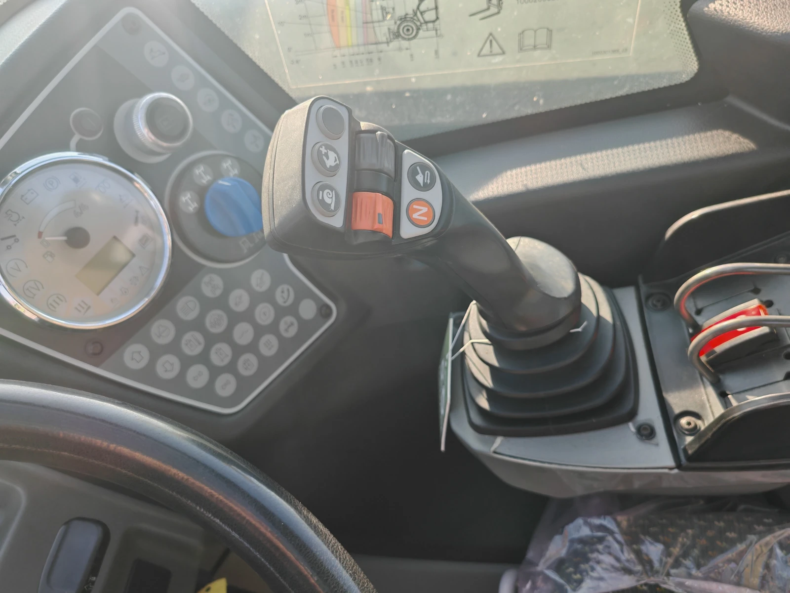 ������������ ������� Claas Scorpion 7055 ������ � ������������ ������ 3, 8% | Mobile.bg � ����������� 13