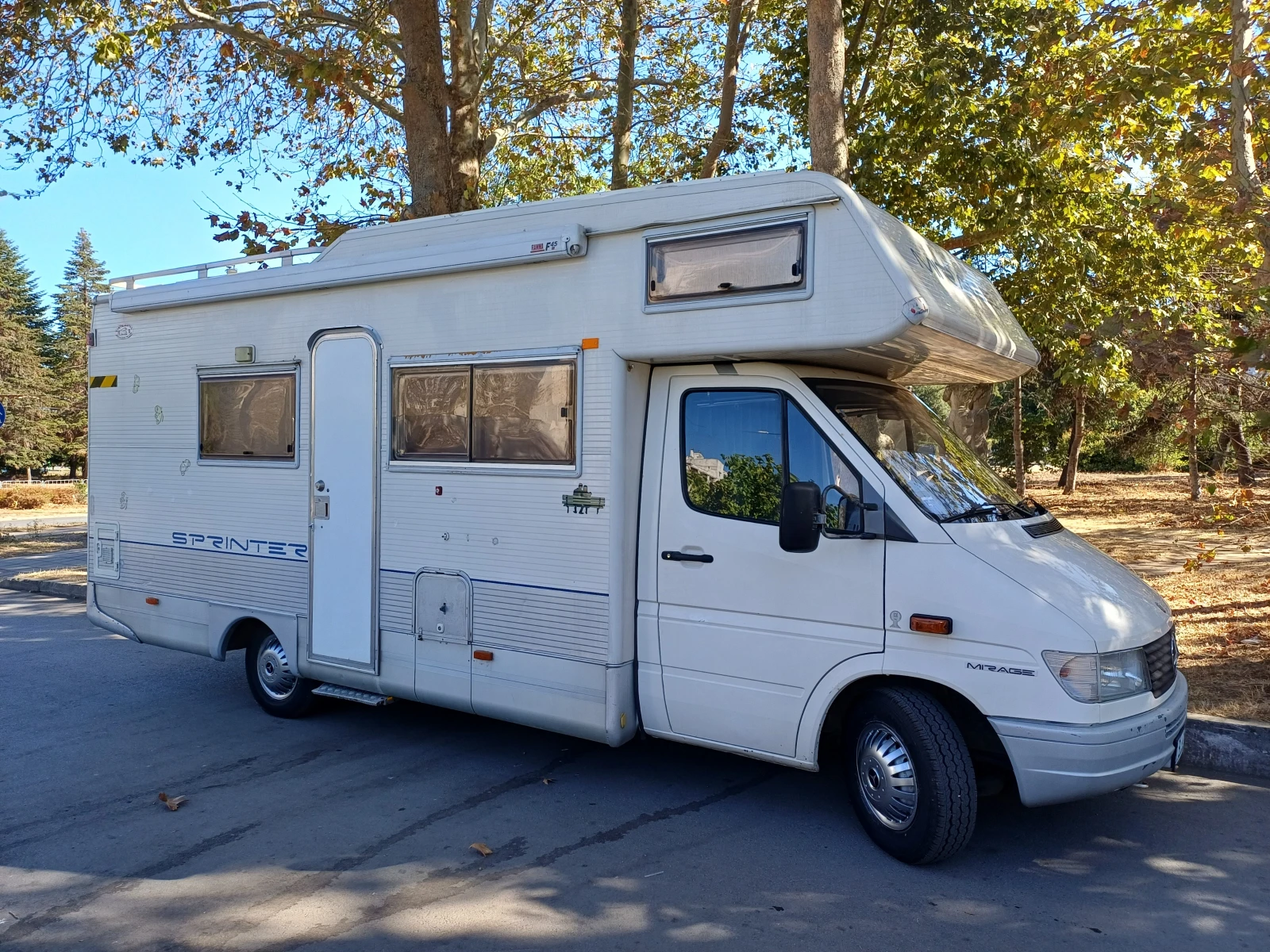 Кемпер Mercedes-Benz Sprinter 312 - изображение 4