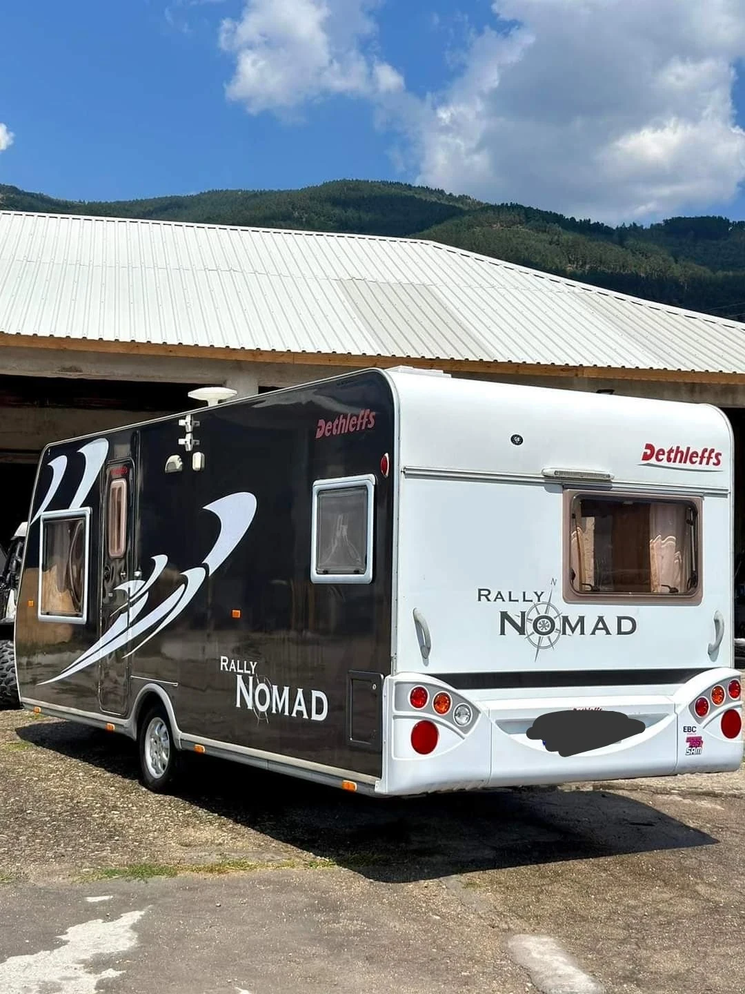 Каравана Dethleffs Nomad 570