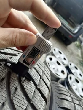 Гуми Зимни 235/55R19, снимка 7