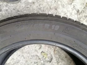 Гуми Зимни 235/55R19, снимка 9