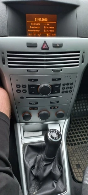 Opel Astra 1.9D CDTI, снимка 4