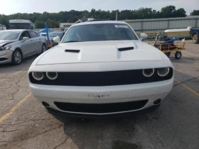 Dodge Challenger 3.6L 6 Rear-wheel drive - [14] 