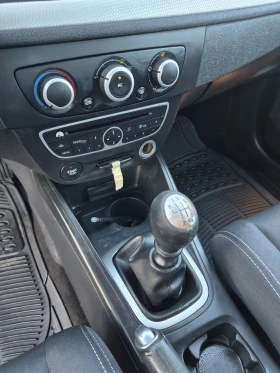 Renault Megane 1.5 DCI Evro 5 148364км. - 3000 € / 5867.49 лв. - 30837620 13