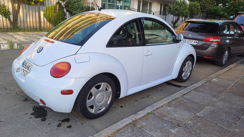 VW New beetle 2.0I, снимка 9 - Автомобили и джипове - 45384500
