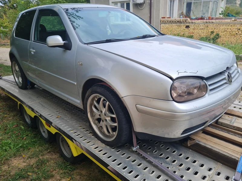 VW Golf, снимка 2 - Автомобили и джипове - 47247795