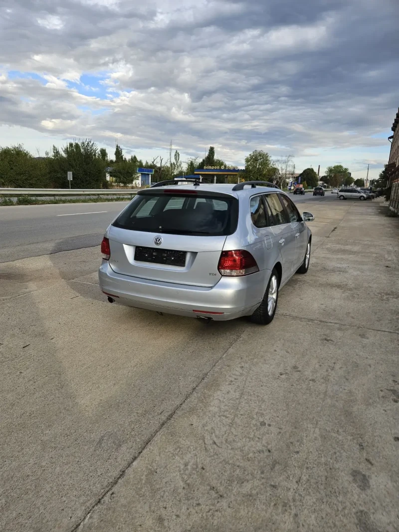 VW Golf, снимка 4 - Автомобили и джипове - 47452359