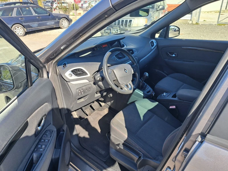 Renault Scenic Бензин euro 5, снимка 13 - Автомобили и джипове - 47675765