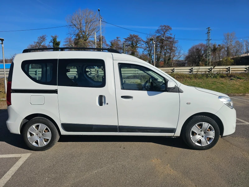 Dacia Dokker 1 собственик, Топ състояние , снимка 4 - Автомобили и джипове - 48026333