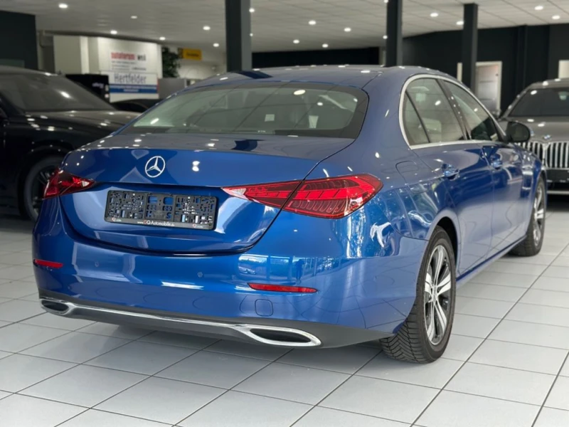 Mercedes-Benz C 220 Lim Avantgarde* KAMERA* LEDER, снимка 2 - Автомобили и джипове - 48208644