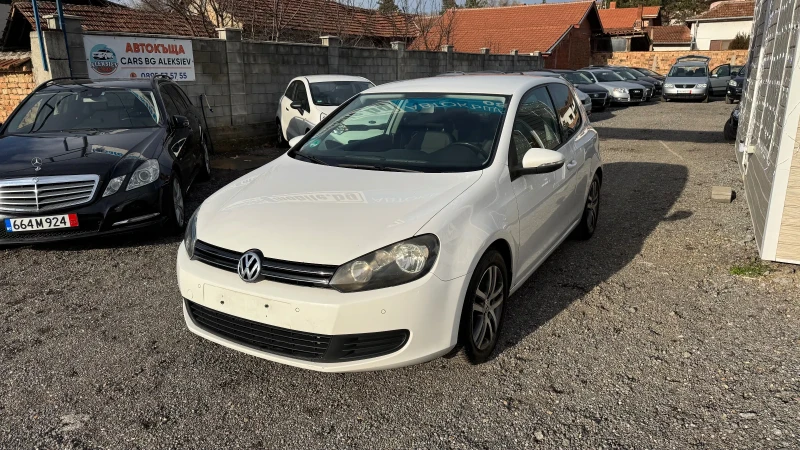 VW Golf, снимка 1 - Автомобили и джипове - 48442759